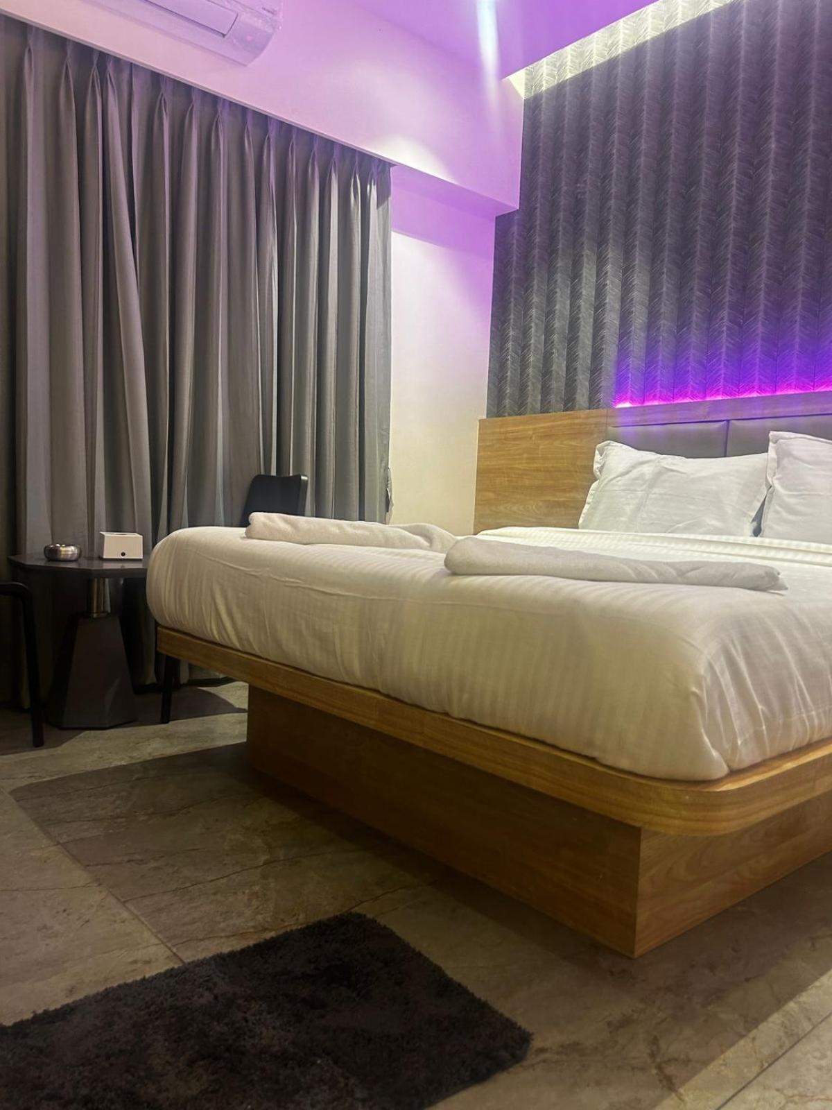 Hotel Aura Inn Airoli ,Digha Нави Мумбаи Экстерьер фото