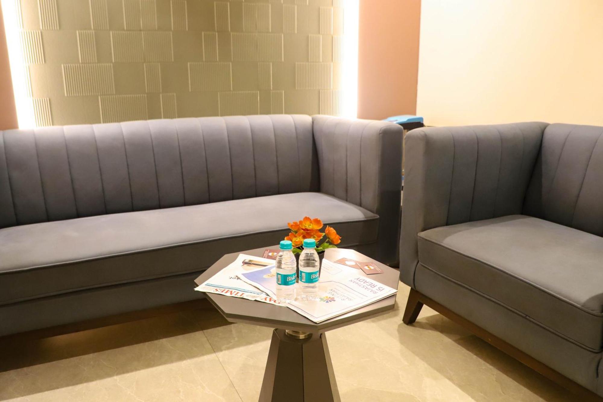 Hotel Aura Inn Airoli ,Digha Нави Мумбаи Экстерьер фото